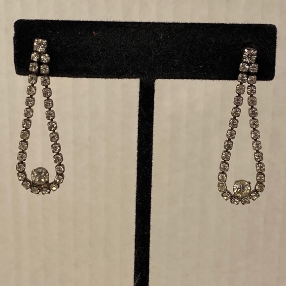 EARRINGS Vintage rhinestone dangle earrings teardrop stud - Picture 6 of 7